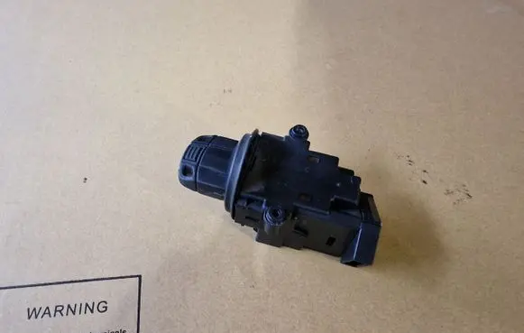 BMW 5 E60 E61 Ignition lock 6954722