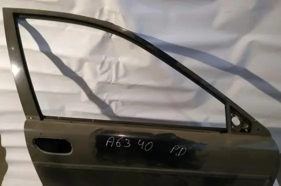 Volvo S40, V40 Front door juodos