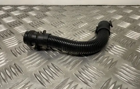 BMW 3 E90 E91 Breather hose/pipe 7803842