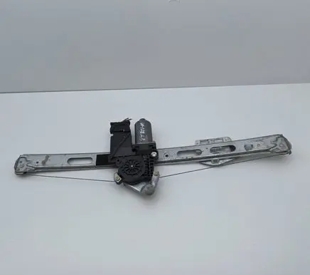 Mercedes-Benz A W168 Front door window regulator with motor 0130821699