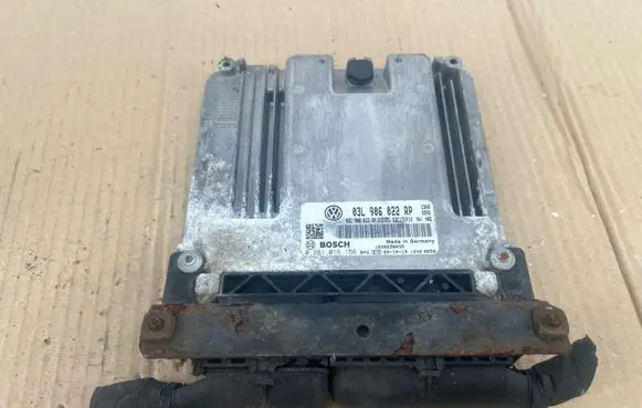 Volkswagen Tiguan Engine control unit/module 03L906022RP 0281016156