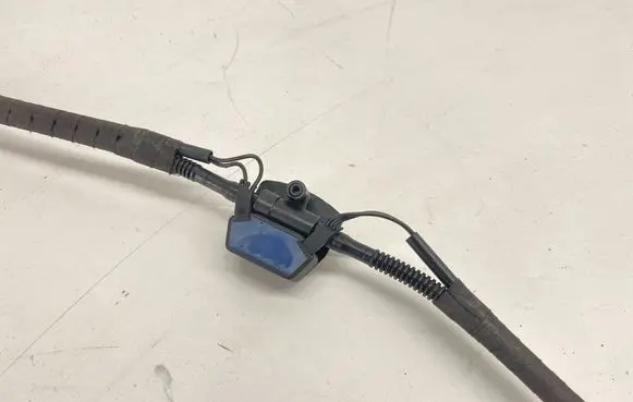 BMW 6 F06 Gran coupe Windshield washer spray nozzle 4849537 61664849537