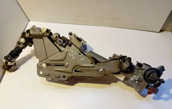 Steering wheel axle set