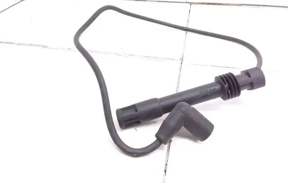 Audi A3 S3 8L Ignition plug leads 06A035281A