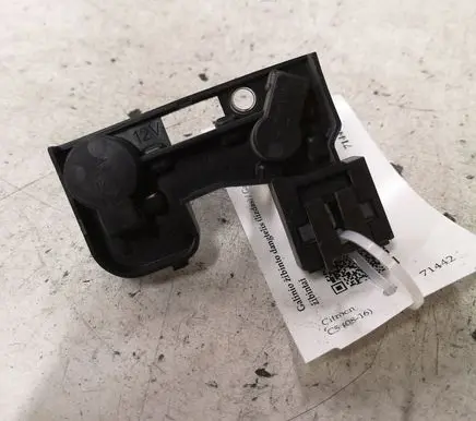Citroen C5 Tail light bulb cover holder VP8X7X13N005BA