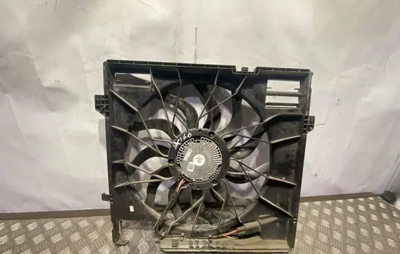Mercedes-Benz GL X164 Radiator cooling fan shroud A66087114 A71228110 A0999067100