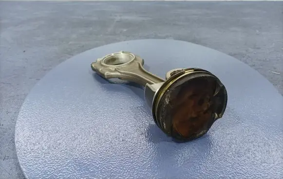 BMW M3 Piston 8745624