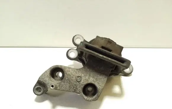 Nissan X-Trail T32 Engine mount bracket 112114BA0A