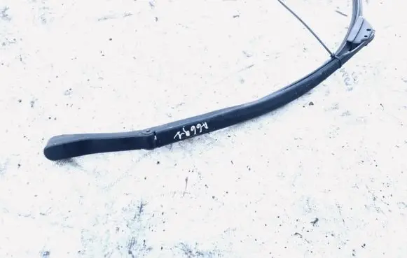 Alfa Romeo 147 Front wiper blade arm