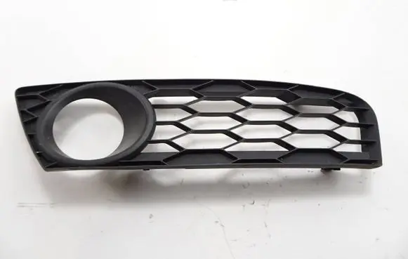 Honda Civic IX Front fog light trim/grill 71109TV2 E100LH