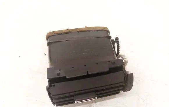 Toyota Avensis T250 Dash center air vent grill 8494