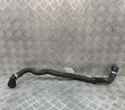 Volvo XC90 Engine coolant pipe/hose 32339123