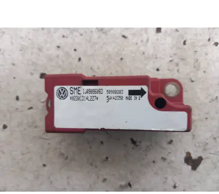 Volkswagen Golf IV Airbag deployment crash/impact sensor 1j0909606d