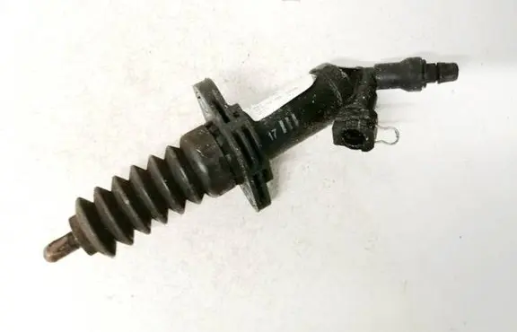 Mini One - Cooper R50 - 53 Clutch master cylinder 13670610