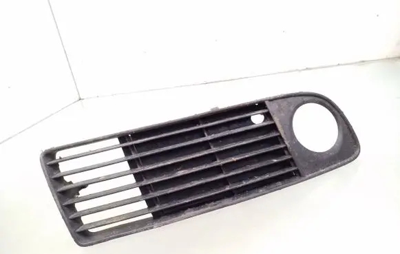 Audi A6 S6 C5 4B Front bumper lower grill 4B0807682S