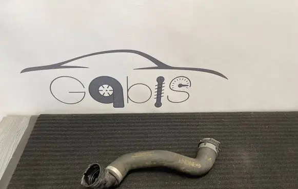Mercedes-Benz GLC X253 C253 Engine coolant pipe/hose A2535019282