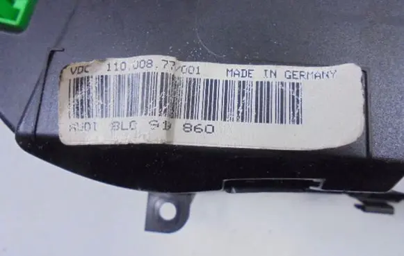 Audi A3 S3 8L Speedometer (instrument cluster) 8L0919860