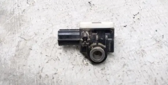 Ford Kuga I Airbag deployment crash/impact sensor 0639256 111221103 AM5T14B342AA