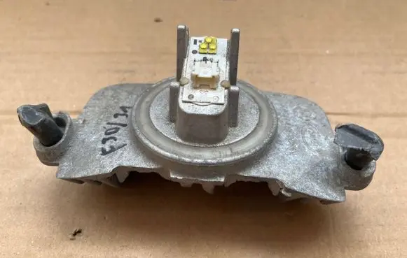 BMW 3 F30 F35 F31 LED ballast control module 7213114000