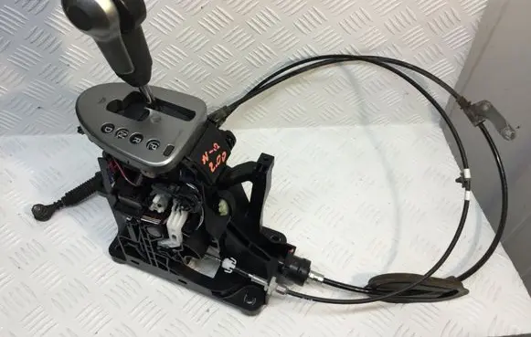 Nissan Qashqai+2 Gear selector JD80B
