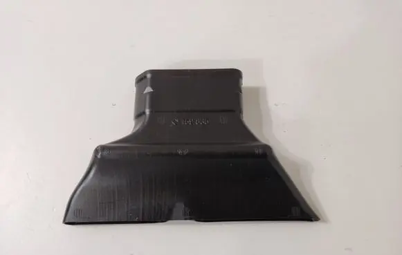 BMW 8 G14 Air intake duct part 7435731
