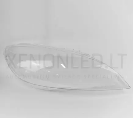 Volvo V40 Headlight lense 