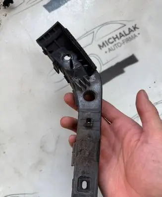 Hyundai i30 Front bumper mounting bracket 86513-2r000