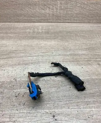 BMW 5 E39 Plug wire 1382189