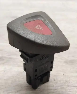 Nissan Almera Tino Hazard light switch 06016
