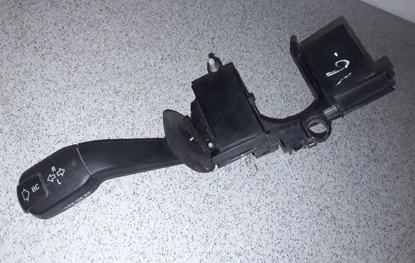 BMW 5 E39 Indicator stalk 8352172 1162088