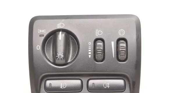 Volvo V70 Light switch 8691751