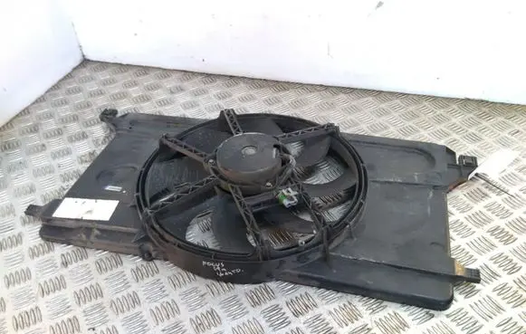 Ford Focus Air conditioning (A/C) fan (condenser) 3M518C607EC