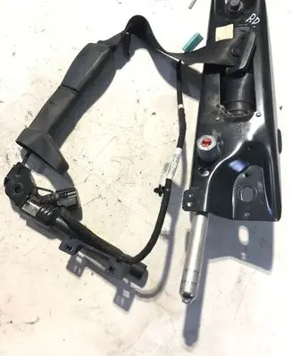 Volvo S80 Front seatbelt P39818796 624732300A 6307327
