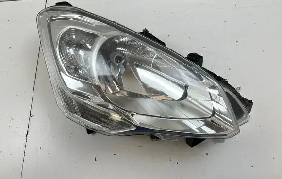 Peugeot Partner Headlight/headlamp 9682828180