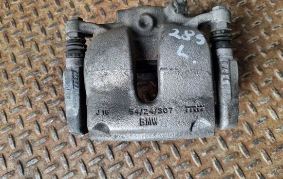 BMW 1 F40 Front brake caliper