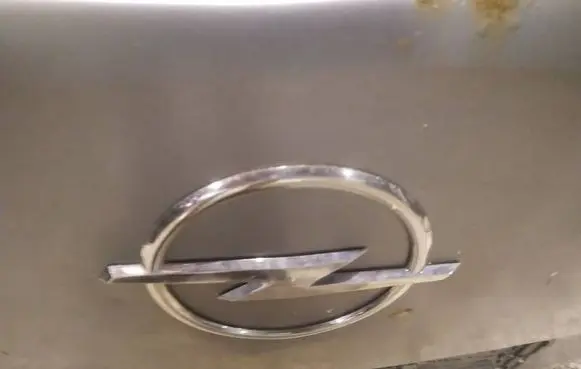 Opel Zafira B Manufacturer badge logo/emblem