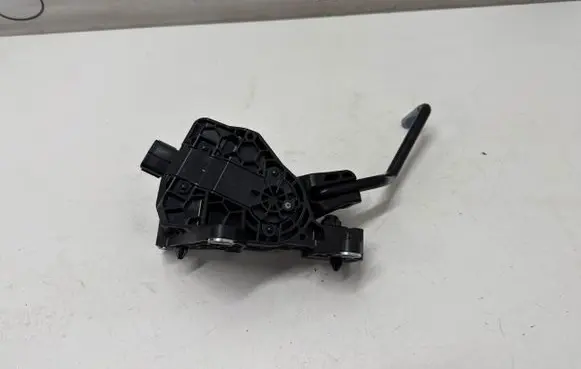 Lexus UX Accelerator throttle pedal 7811076151 2701001200