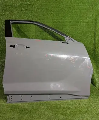 Nissan Juke II F16 Front door 