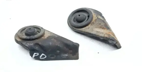 Hyundai Santa Fe Radiator mount bracket