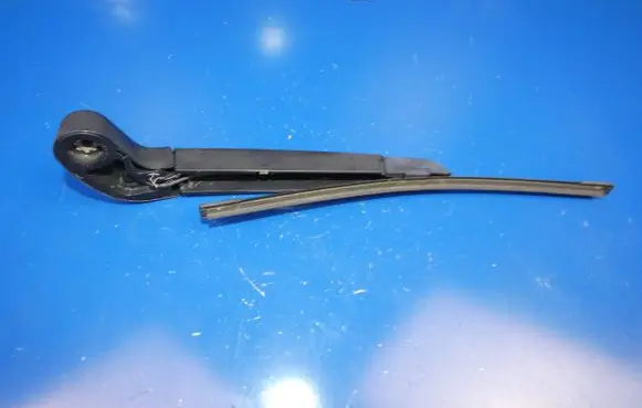 Jaguar F-Pace Rear wiper blade arm 