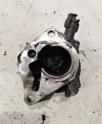 Renault Kangoo II Vacuum pump