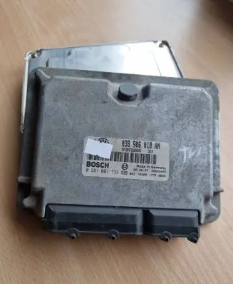 Volkswagen Golf IV Engine control unit/module 038906018AN 28SA3455 0281001733