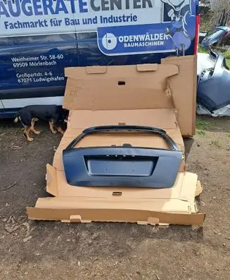 Mercedes-Benz C W204 Tailgate/trunk/boot lid A2047400105 A2047420409