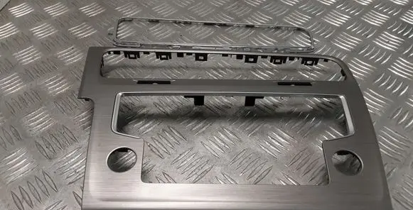 Radio/GPS head unit trim