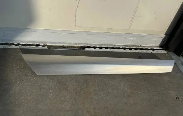 BMW X4 F26 Front door trim bar 7367212 18300410 736721203