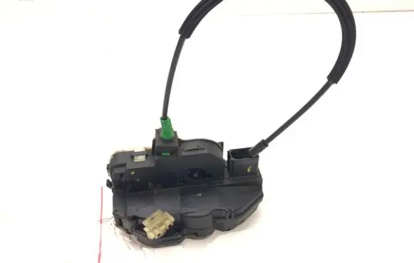 Opel Astra J Rear door lock 