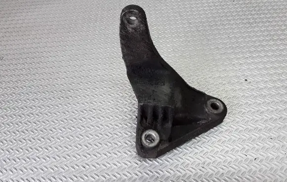 Jaguar X-Type Gearbox mounting bracket