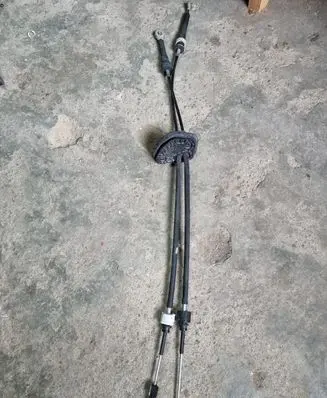 Renault Laguna III Gear shift cable linkage 9611977