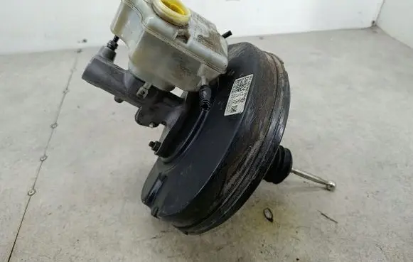 Volkswagen Golf VI Brake booster 1K1614105BMATE