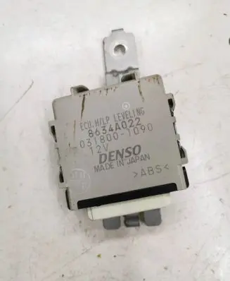 Mitsubishi Outlander Headlight ballast module Xenon 8634A022 0318001090